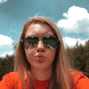 Meet your Posher, Maegan